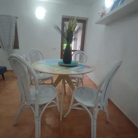 Emadi House Olbia Costa Smeralda *