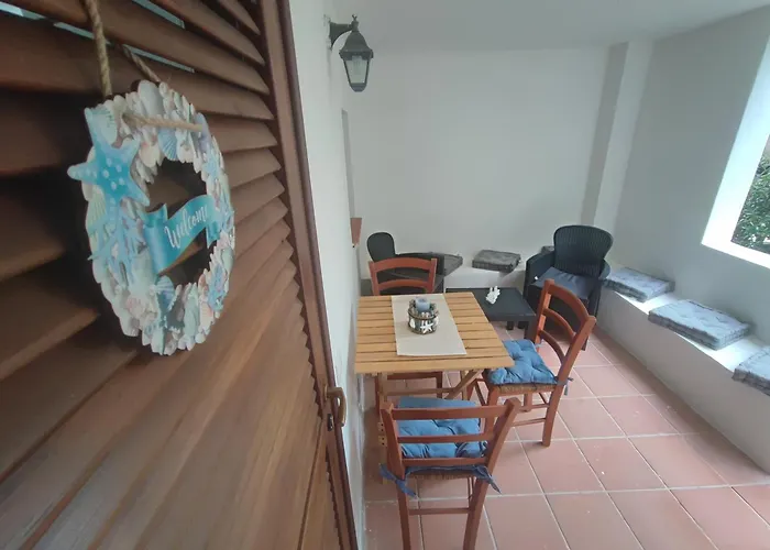 Emadi House Apartamento